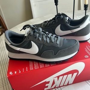 Nike Air Pegasus 83 “Dark Grey”